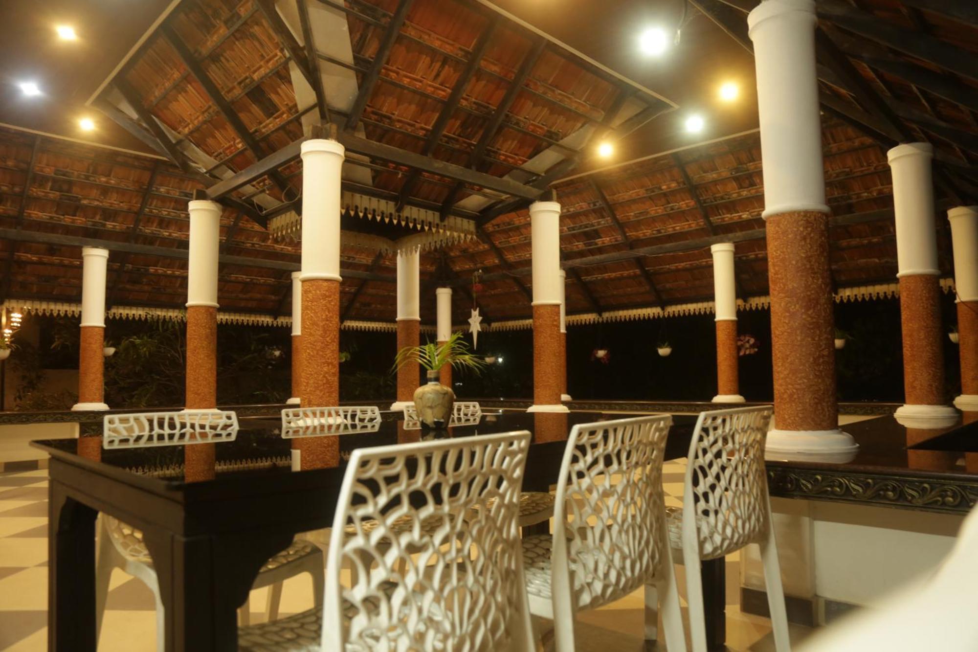 Mi Casa Tu Casa Homestay Kochi Exterior photo